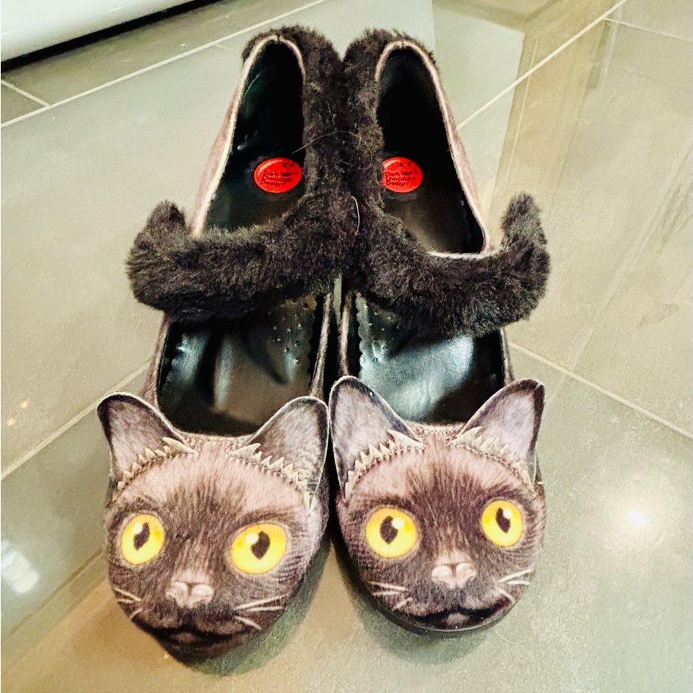 Hot chocolate design, high heeled, cat shoes